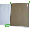 placer le carton sur la couverture plastique