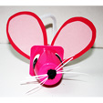 Petite souris jouet en récupération