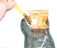 Coller les morceaux de papier