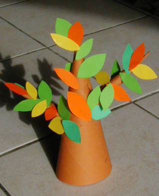 Bricolage d'un arbre d'automne
