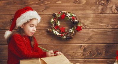 Cette merveilleuse période remplie de rêves, de féerie et de magie arrive à grand pas ! Dans nos boîtes aux lettres, on reçoit les fameux catalo...