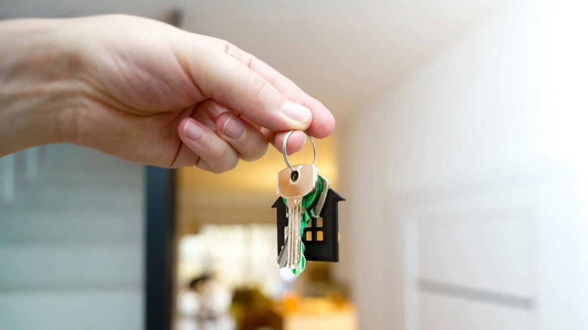 Chaque matin, c’est une course contre la montre : à partir de quel âge confier les clés de la maison à son enfant ?