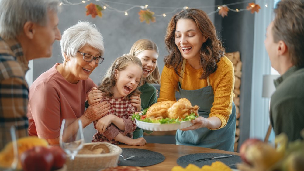 Thanksgiving et fratrie : une fête qui rapproche vraiment les enfants ?