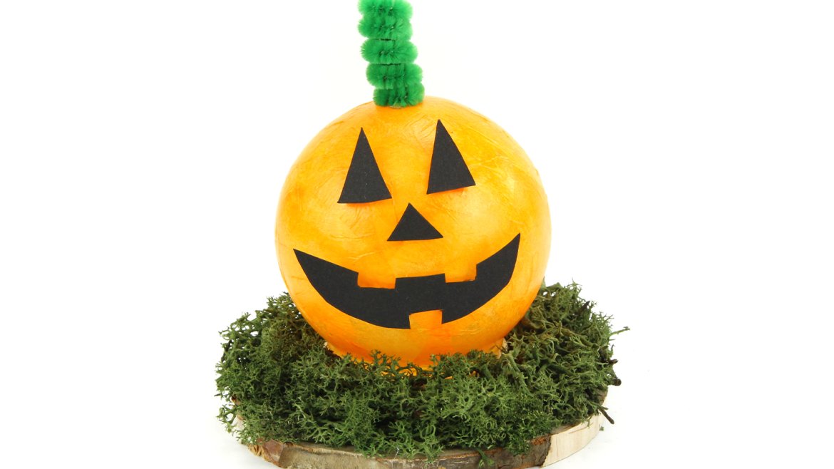 ?Une citrouille lumineuse en plastique | Tuto Halloween | Tête à modeler