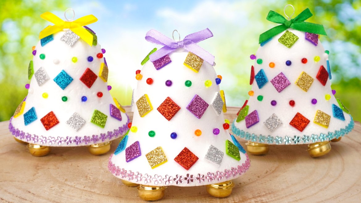 Cloches de Pâques pailletées