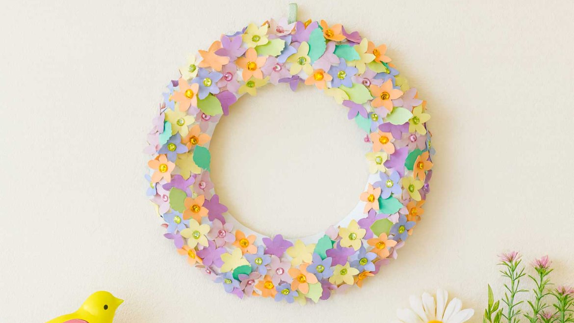 Couronne de fleurs printanières