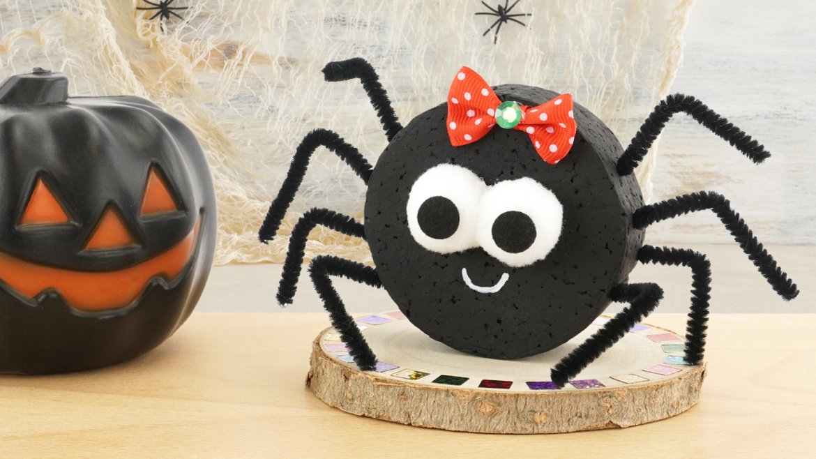 La petite araignée mignonne