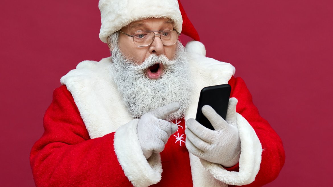 Toutes les réponses à la question des enfants : pourquoi le Père Noël est rouge ?