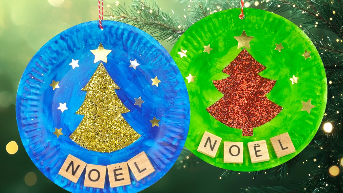 Comment décorer une assiette en carton avec un sapin de Noël en paillettes ?