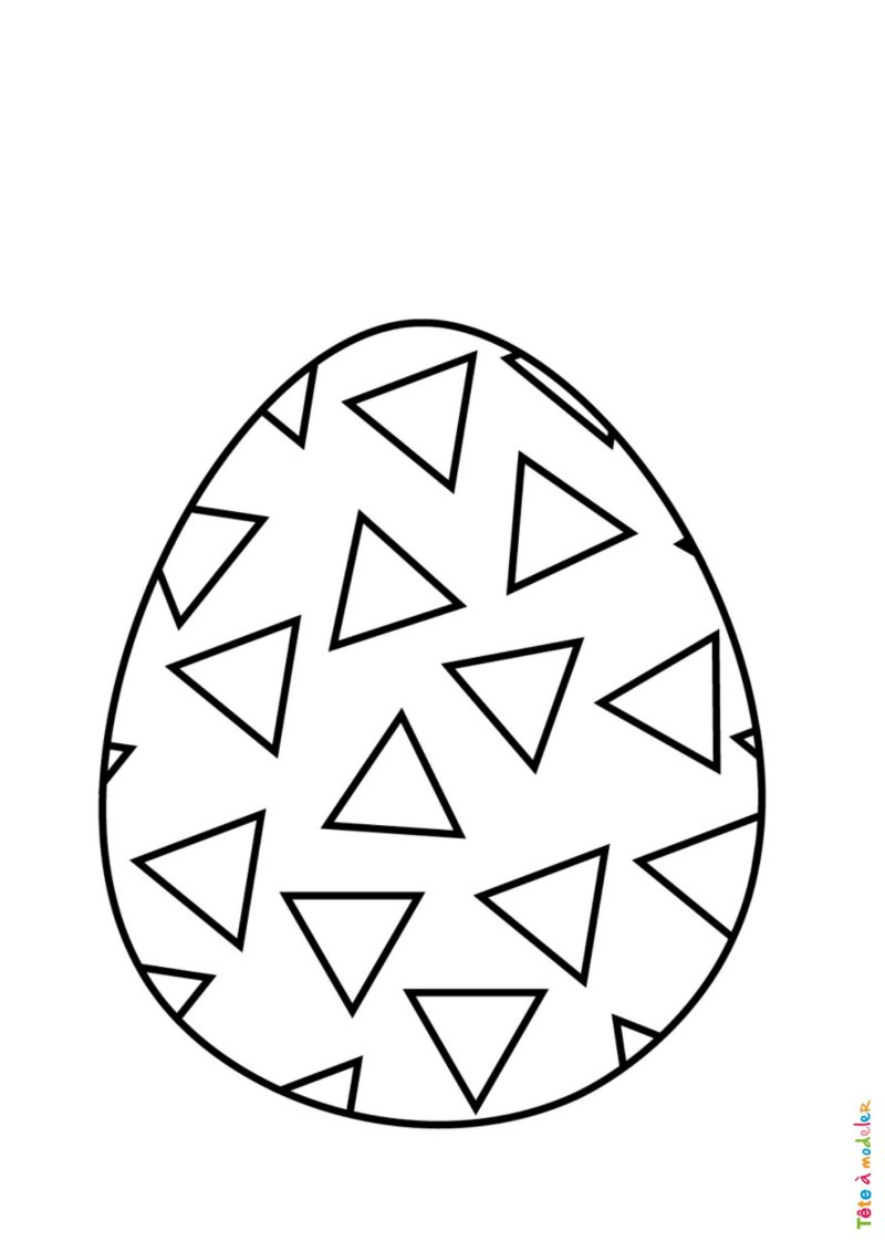 Coloriage d'un oeuf de Pâques avec des triangles