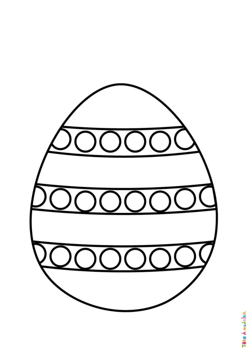 Coloriage d'un oeuf de Pâques avec des petits ronds dans des bandes