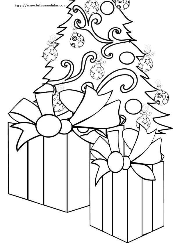 coloriage cadeaux devant le sapin de Noel