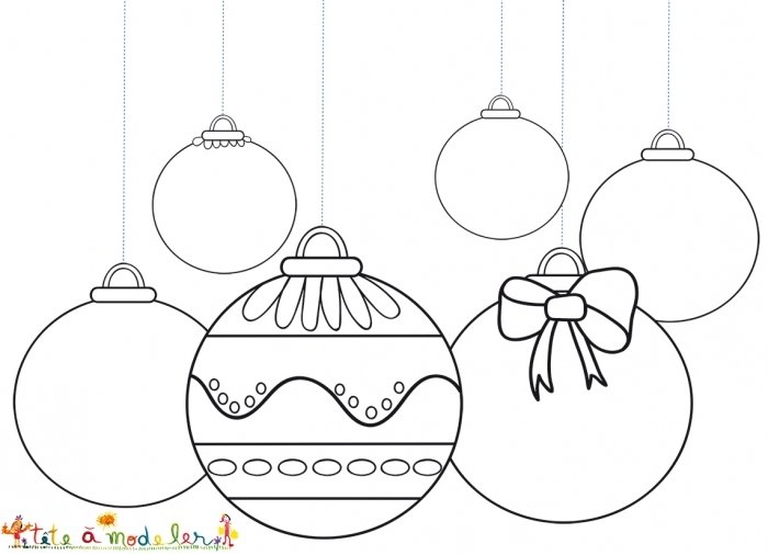 Six boules de Noël