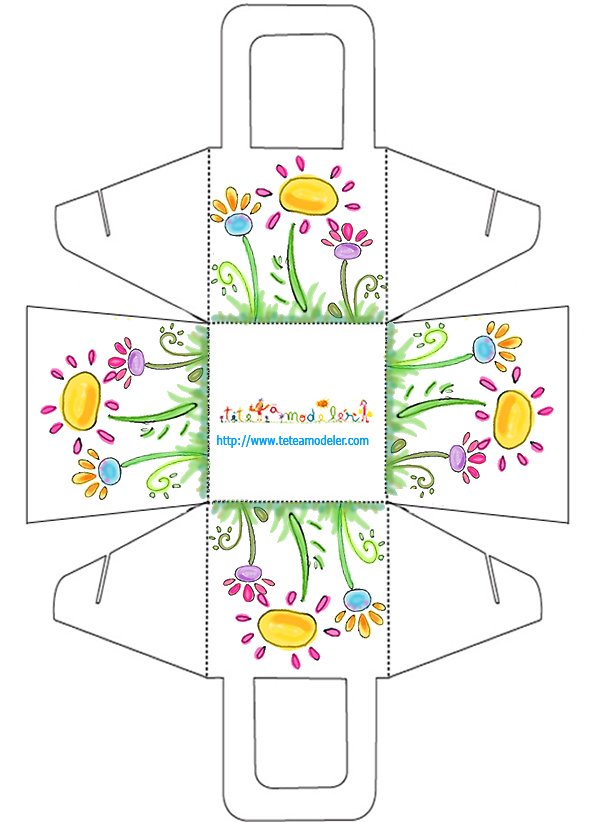 Panier cadeau fleurs vives
