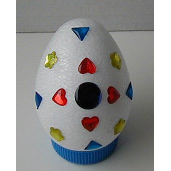 Exemple d'oeuf décoré de gommettes pierre