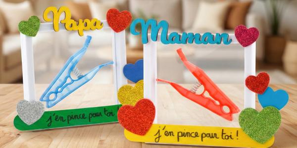 Un cadre rigolo et plein d’amour à créer avec les enfants pour la fête des parents. Découvrez notre tuto facile “J’en pince pour toi” dès 3 ans.
