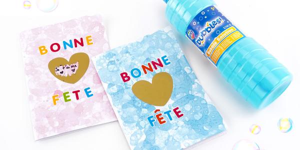 Créez une carte “Bonne fête” avec de la peinture aux bulles ! Une activité sensorielle facile dès 3 ans à découvrir sur 10doigts.fr avec tout le matériel.