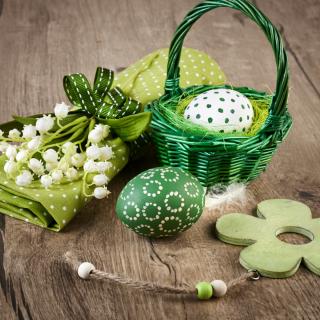 Et si le muguet du 1er mai était un joli pot entièrement créé par votre enfant avec du carton et du papier ? Si l’idée est séduisante, retrouvez le tutoriel vous expliquant comment créer un plant de m