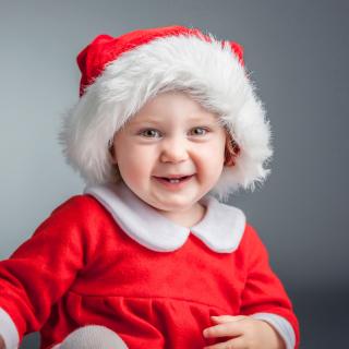 Découvrez une sélection de chansons de Noel pour les maternelles.Des chansons simples pour que même les plus petits puissent se mettre dans l'ambiance de Noel en chantant de belles chansons avec leurs