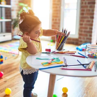 Le dossier sur les vacances scolaires. Le calendrier des vacances scolaire, à quoi servent les vacances scolaires, que doit-on ou que peut-on faire avec les enfants pendant les vacances scolaires, les