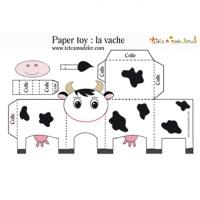 Les modèles de paper toy à imprimer. Il suffit d'imprimer le modèle ou gabarit directement sur une feuille de papier épais, de le plier et  de le coller pour obtenir un petit jouet de papier. Tous les