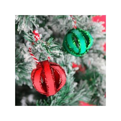 Tête à modeler vous propose des bricolages de boules de Noël économiques puisqu'elles sont en papier. Les boules de Noël en papier sont accessibles pour tous, elles sont très décoratives et en plus, e