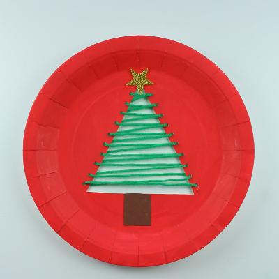 Une activité pour réaliser une assiette de Noël sapin. Une superbe idée pour Noël