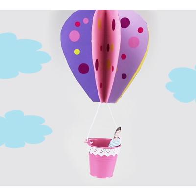 activité de bricolage enfants pour réaliser une montgolfière en papier
