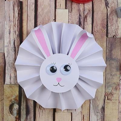 tuto pour bricoler avec les enfants un lapin en papier accordéon