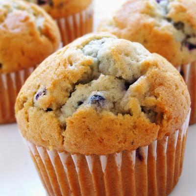 Muffins Nutella pomme : Une idée de recette de muffins Nutella pomme à préparer et à déguster en toute saison avec les enfants et toute la famille. Une recette de muffins facile à faire ave