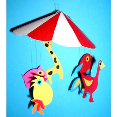 Réaliser un mobile manège enchanté pour bébé