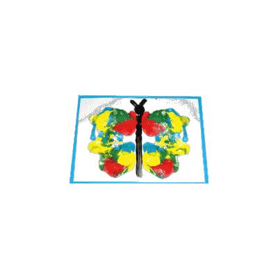 Réaliser une peinture papillon avec les mains de bébé