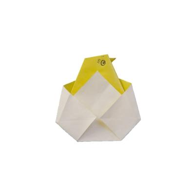 Origami poussin dans son oeuf
