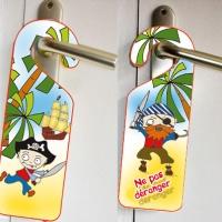 Accroche porte pirate