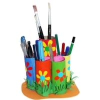 Range crayons en rouleaux de carton