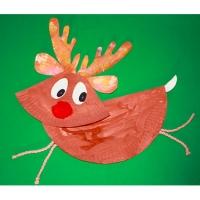 Renne de Noël en assiette en carton