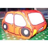 Voiture en papier mâché