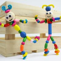 Le kit de 12 personnages rigolos en perles