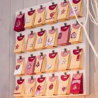 Le Calendrier de l'Avent avec des pochettes :