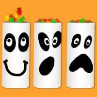 fantômes en rouleaux de carton