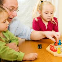 Faire des jeux en famille