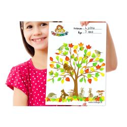 Découvrez une activité facile de collage de gommettes pour l'automne.Imprimez notre motif d'arbre afin que les enfants puissent y ajouter des feuilles dans un premier temps puis des animau