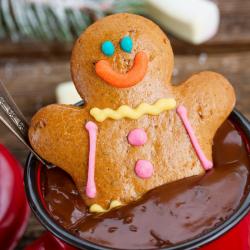 Recette de bonhomme de pain d'épices, à faire en complément du conte du bonhomme de pain d'épices. C''est l'occasion de lire l'histoire du bonhomme de pain d'épice. Une recette pour fabriquer de d&amp