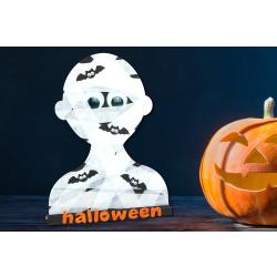 Pour Halloween, nous vous proposons de réaliser cette nouvelle activité manuelle qui consiste à réaliser un buste de momie ! Décoré avec des chauves-souris et le mot "Halloween" ce bricolage c