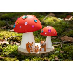 Champignons et la famille écureuil
