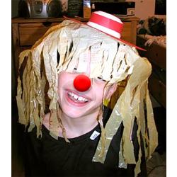 Fabriquer un chapeau de clown pour se déguiser ou pour le carnaval