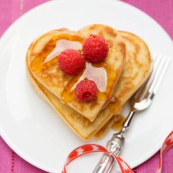 Vous avez préparé une délicieuse pate a crepe et vous cherchez une idée d'activité en plus pour fêter comme il se doit cette journée conviviale ? Coloriages, comptines, chansons, bricolages : retrouve
