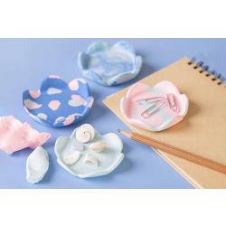 Coupelles en pâte à modeler