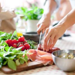 cuisine - mot du glossaire Tête à modeler.   Définition et activités associées au mot cuisine.