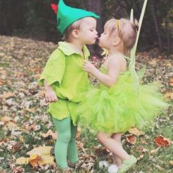 Déguisement original : Trouvez une idée de déguisement orignal grâce à ce top 10 de déguisement qui vont par paire. Vos enfants seront vraiment les plus mignons avec ces déguisements qui vont ensemble